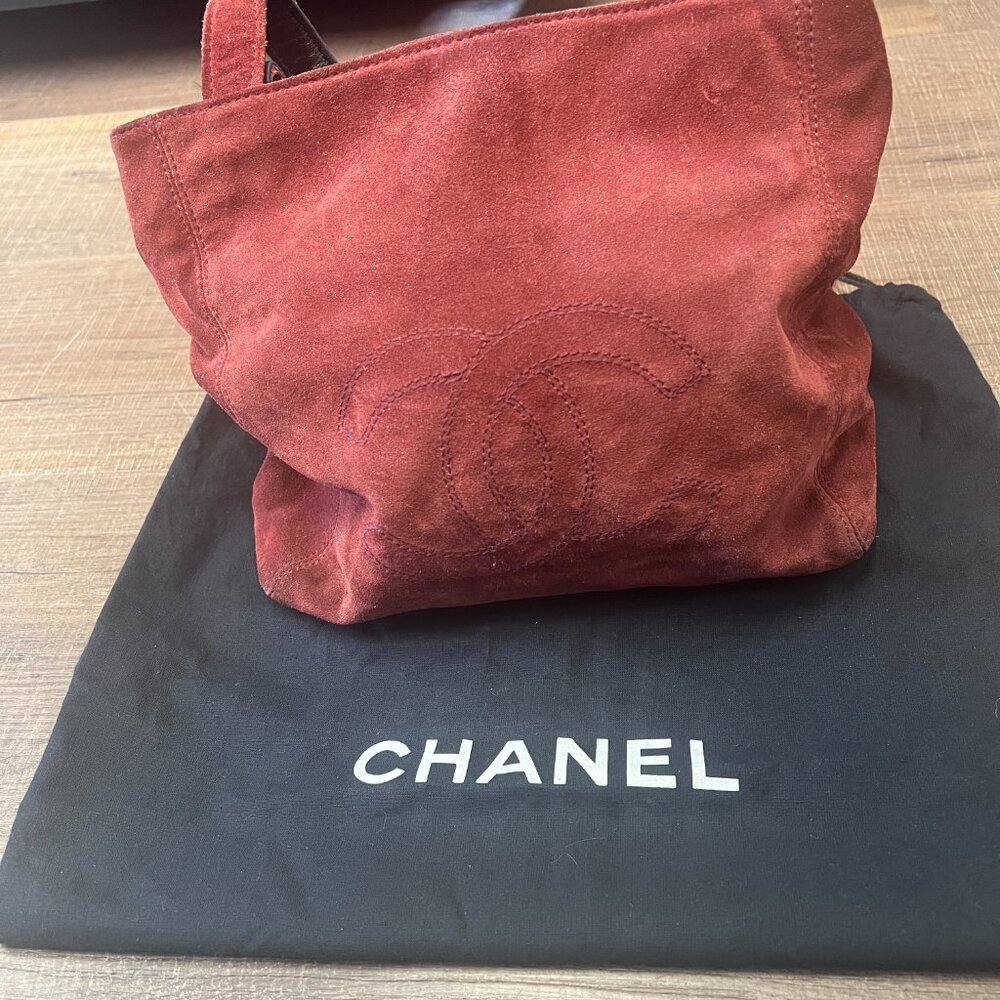 CHANEL VINTAGE 1997 COCO MARK MATELASSE CC LOGO SHOULDER BAG BORDEAUX SUEDE
